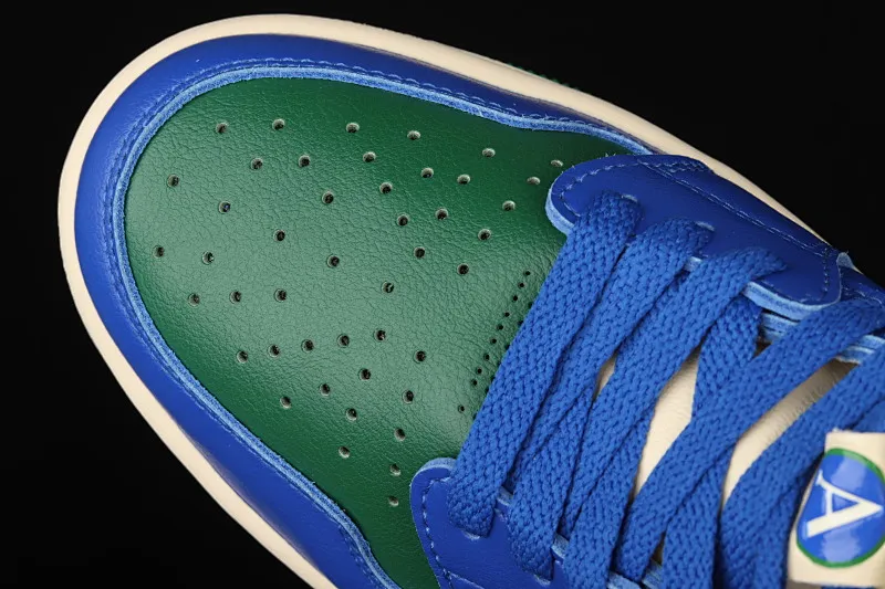 All Categories Air Jordan Jordan Series Basketball Shoes Air Jordan 1 High Air Jordan 1 Zoom Comfort AJ1 Joe 1 Blue Green California High Top Classic Retro Cultural Leisure Sports Basketball Shoes DJ1199-400
